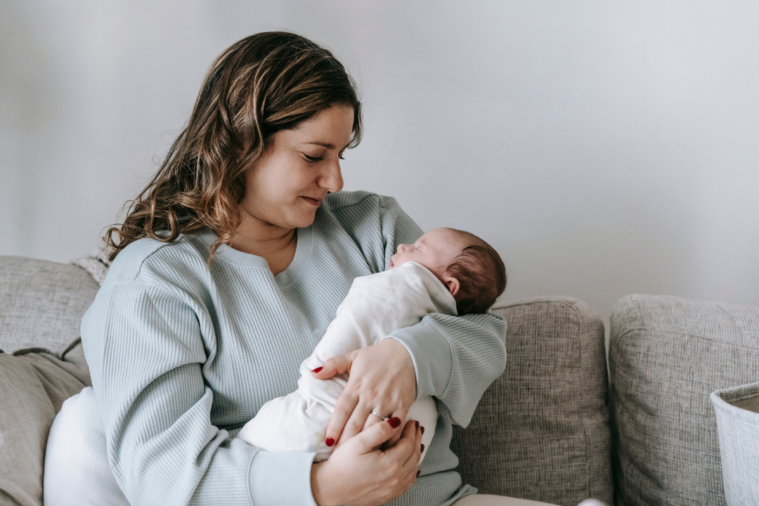 16 Blog Post Topics for Birth and Postpartum Doulas